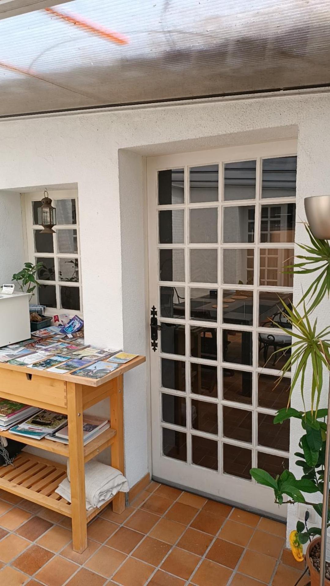 Les Gites Des Beaux Chenes Mortagne-sur-Sevre Exterior photo